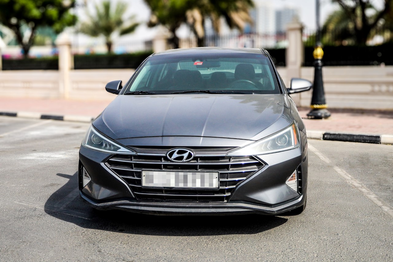 	Hyundai Elantra 2019